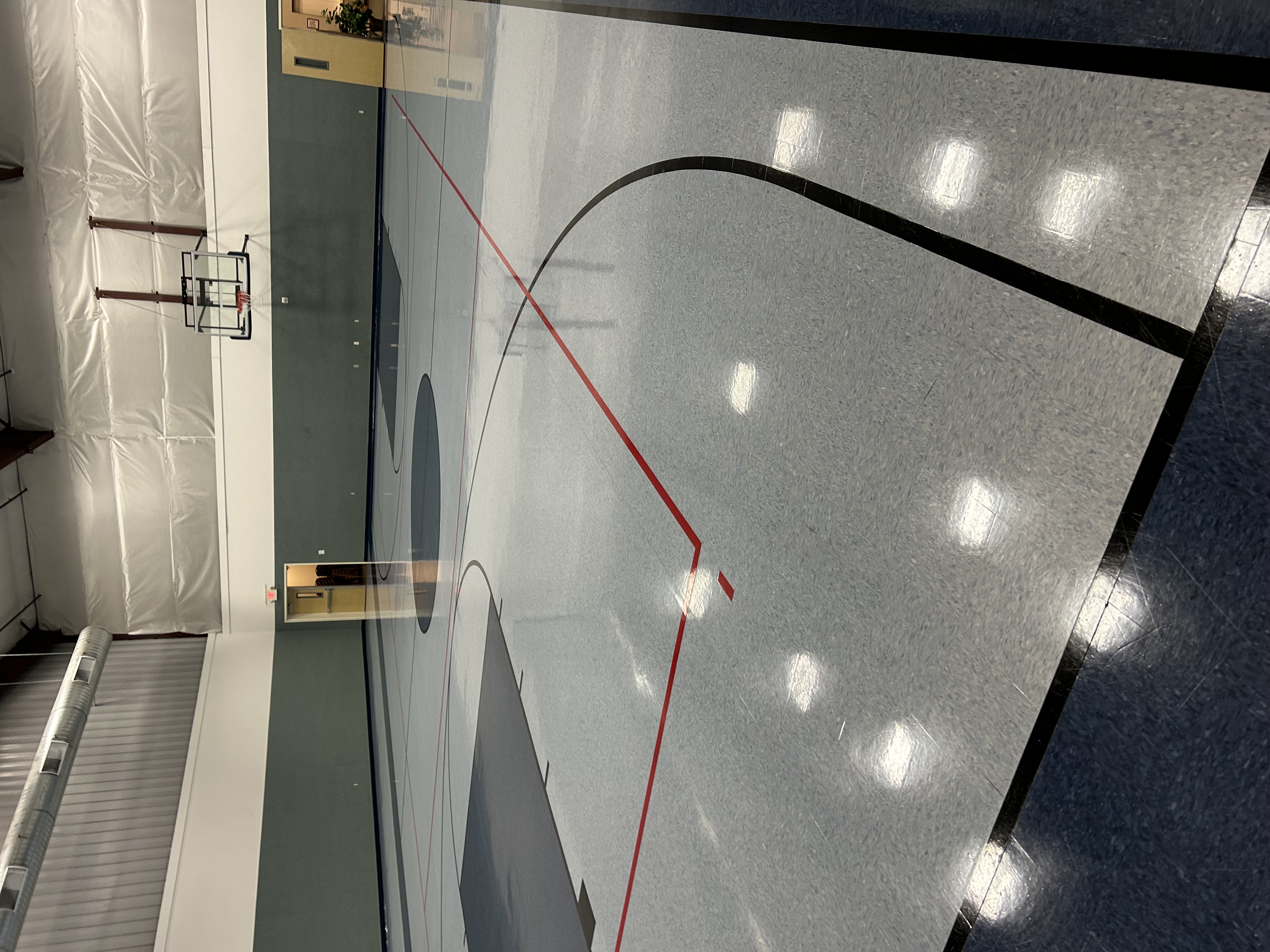 Mirror-Finish Gymnasium Court Floor